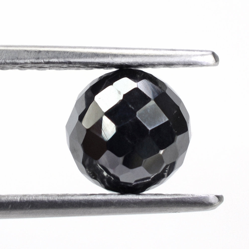 HEMATITE CHECKER CUT BALLS (HALF DRILL 0.80MM) 7MM 4.50 Cts.