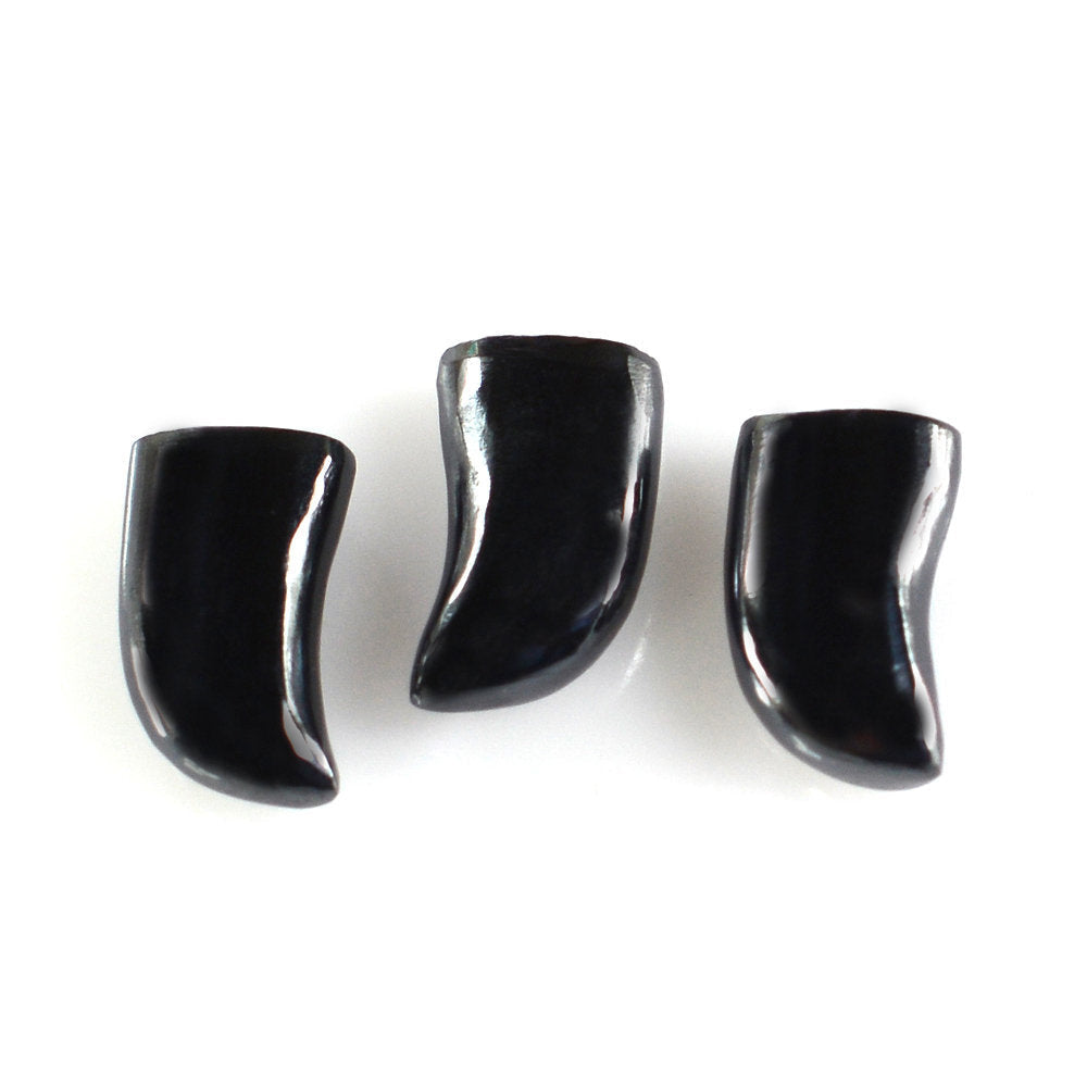 HEMATITE PLAIN HORN SHAPE FANCY 7.70X4.20MM 2.10 Cts.