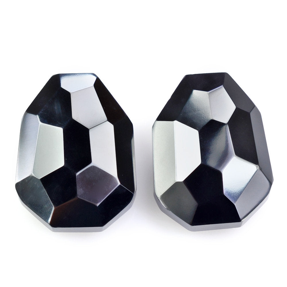 HEMATITE IRREGULAR CUT BRIOLETTE FANCY SHAPE (FULL DRILL 1.50MM) 20X15MM 31.28 Cts.