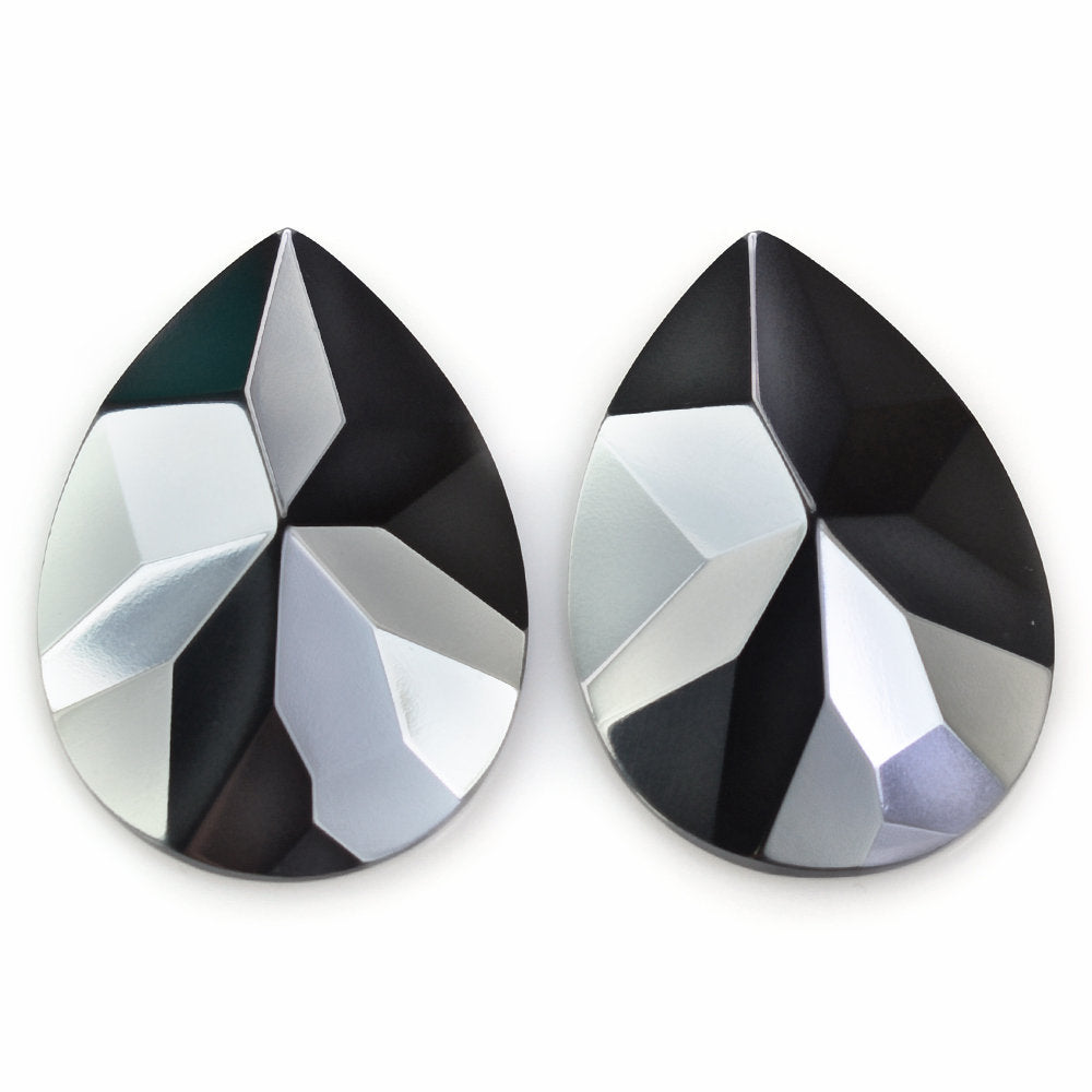 HEAMTITE IRREGULAR CUT PEAR CAB 30X20MM 24.40 Cts.