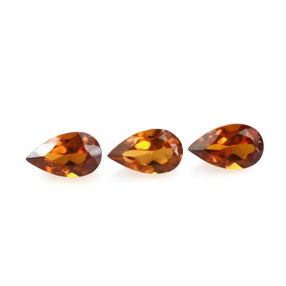HESSONITE CUT PEAR 5X3MM 0.26 Cts.