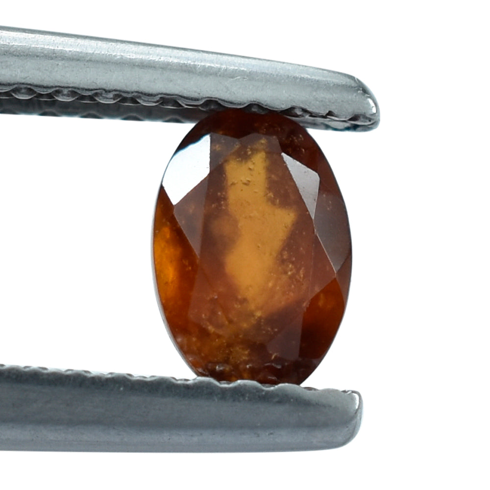 HESSONITE CUT OVAL 6X4MM 0.60 Cts.