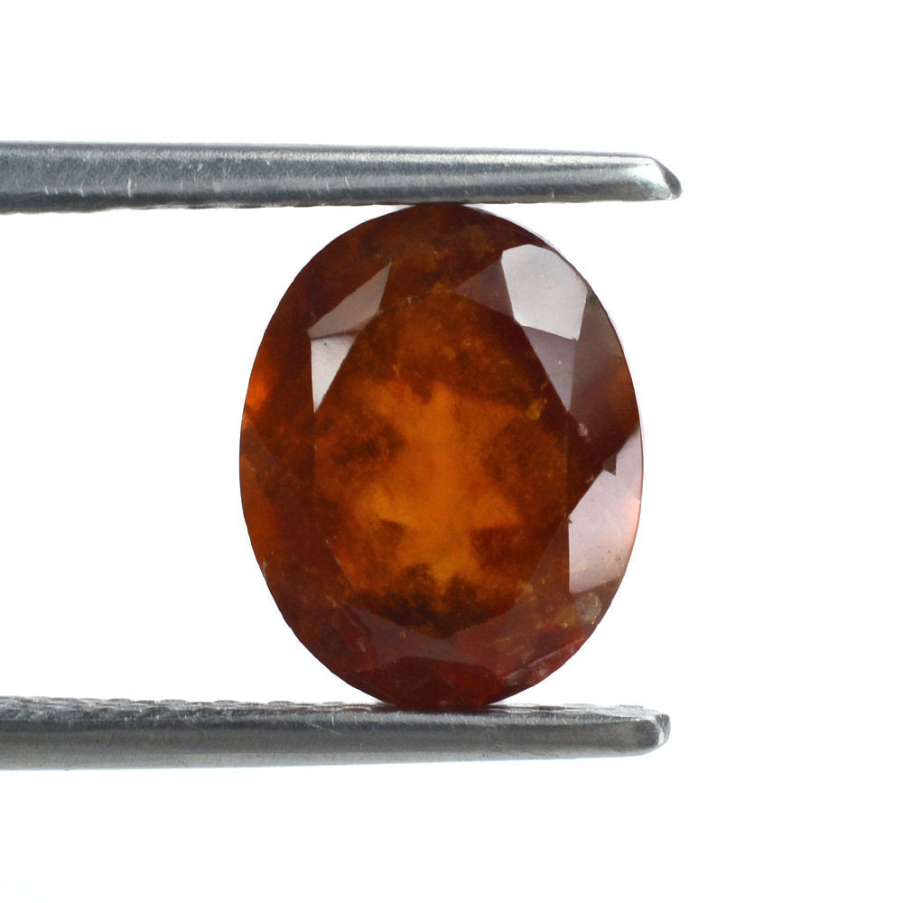 HESSONITE CUT OVAL (MILKY) 10X8MM 3.50 Cts.