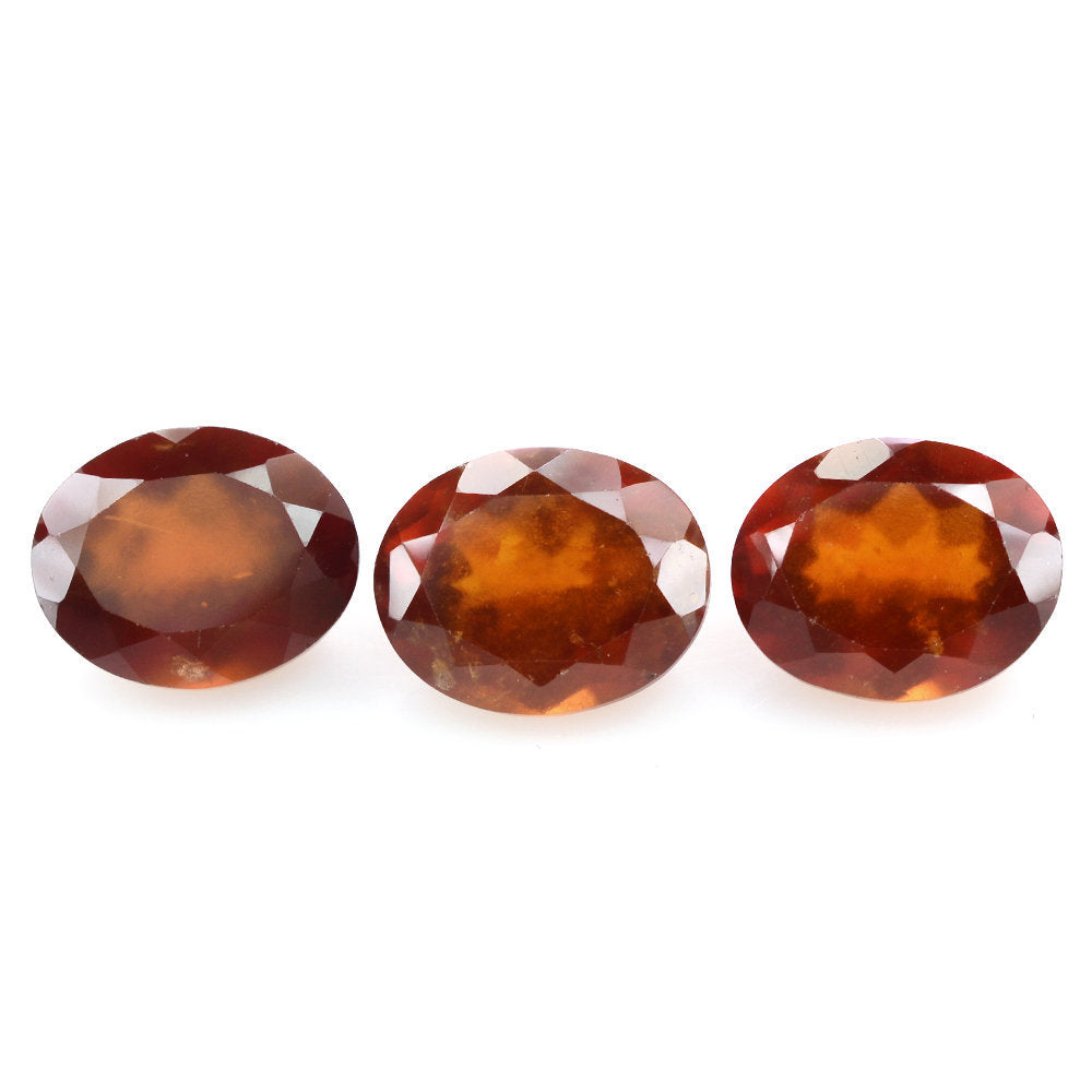 HESSONITE CUT OVAL (MILKY) 10X8MM 3.50 Cts.