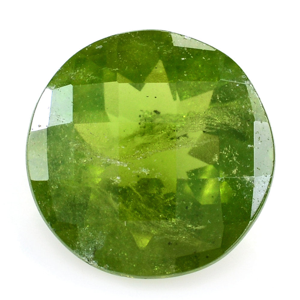 MILKY IDOCRASE CHECKER CUT ROUND 12MM 5.70 Cts.