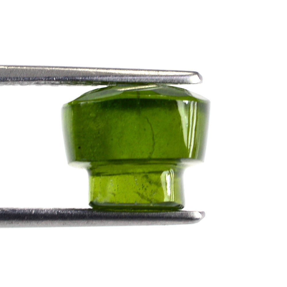 MILKY IDOCRASE IRREGULAR CUT BOTTEL CORK 10MM 9.20 Cts.