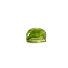 MILKY IDOCRASE SQUARE CAB 3MM 0.20 Cts.