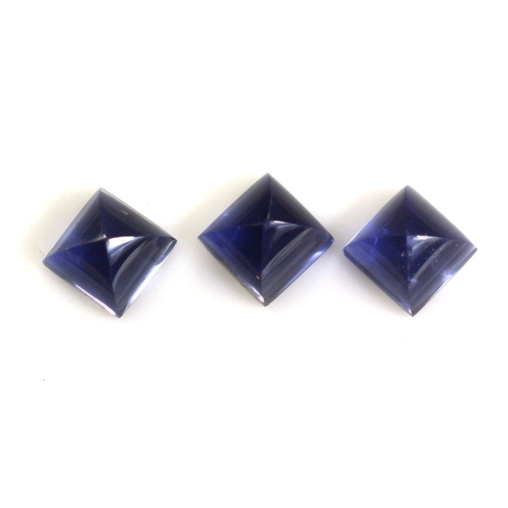 IOLITE SUGARLOAF SQUARE (AAA) 4MM 0.42 Cts.