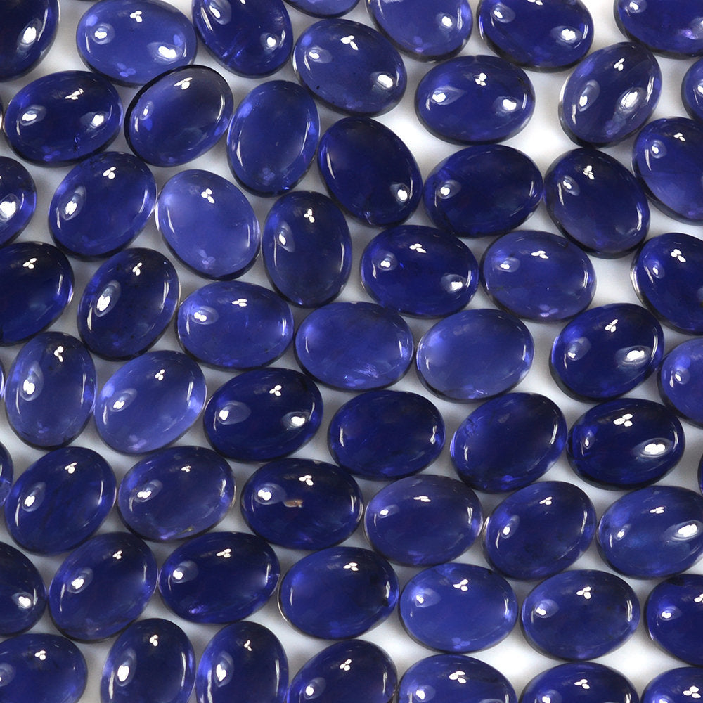 IOLITE OVAL CAB (SI) 8X6MM 1.29 Cts.