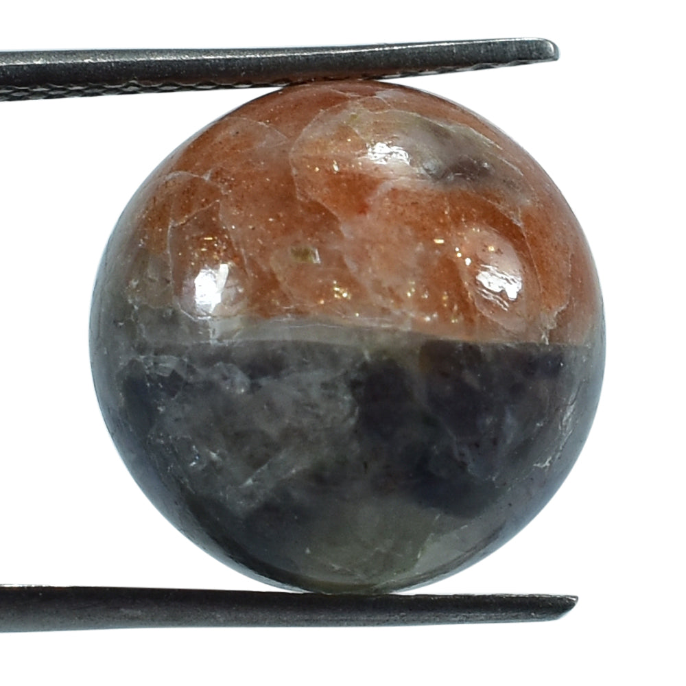 IOLITE SUNSTONE PLAIN ROUND CAB (HALF ORANGE AND HALF BLUE) 12.00X12.00 MM 6.38 Cts.