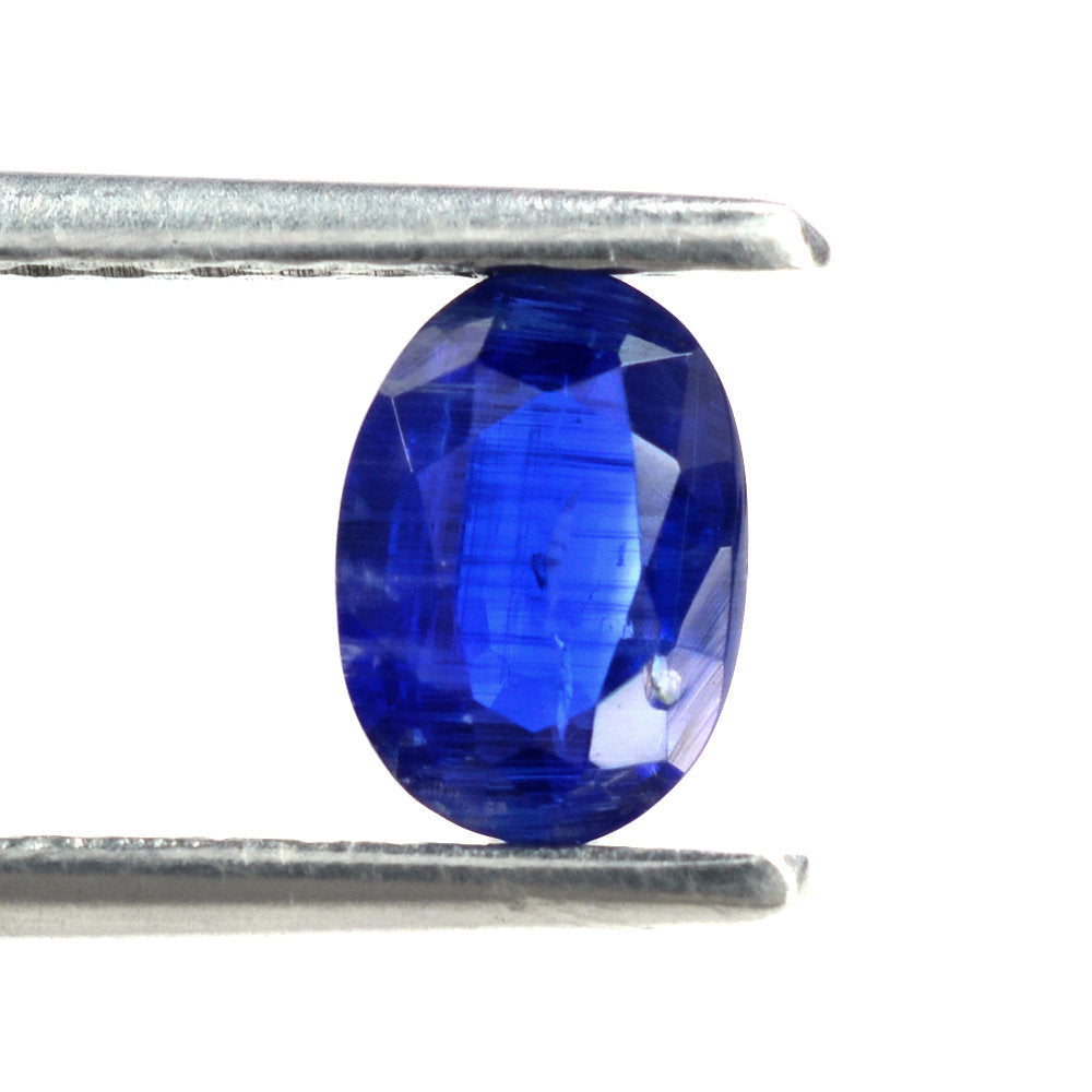 KYANITE CUT OVAL (AAA/SI) 7X5MM 0.98 Cts.