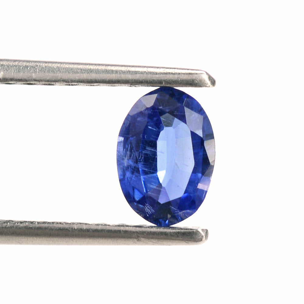KYANITE CUT OVAL (AA/SI) 7X5MM 0.99 Cts.