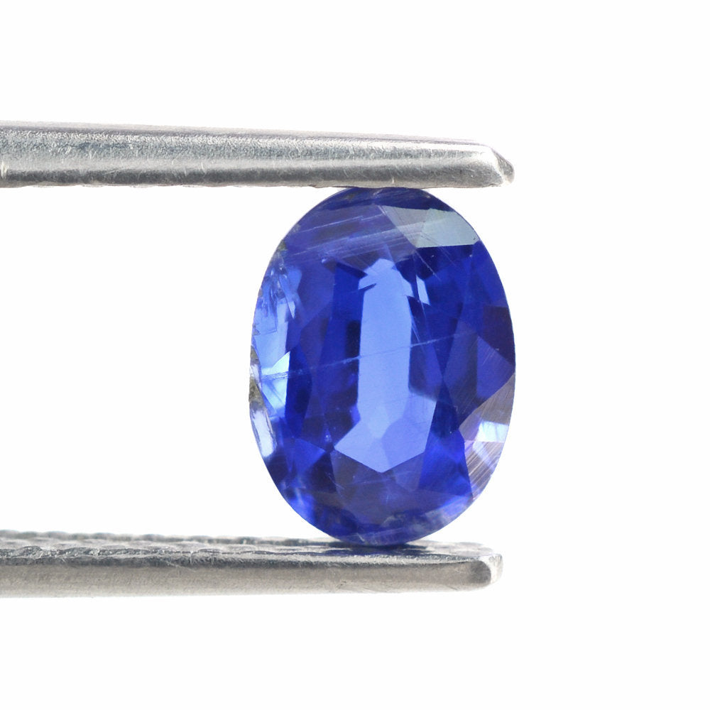 KYANITE CUT OVAL (AA) (SI) 8X6MM 1.61 Cts.