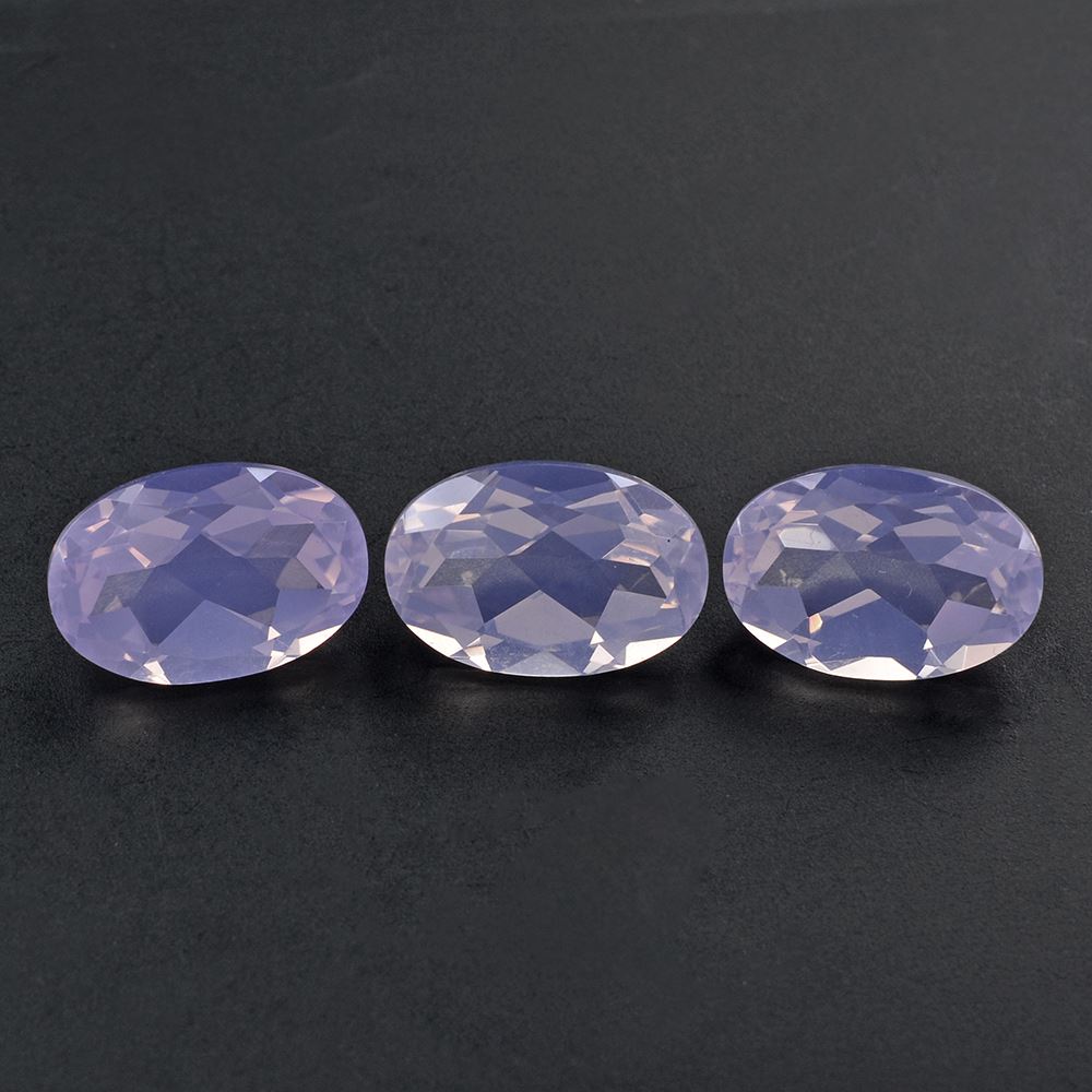 LAVENDER MOON QUARTZ CUT OVAL 12X8MM 3.32 Cts.