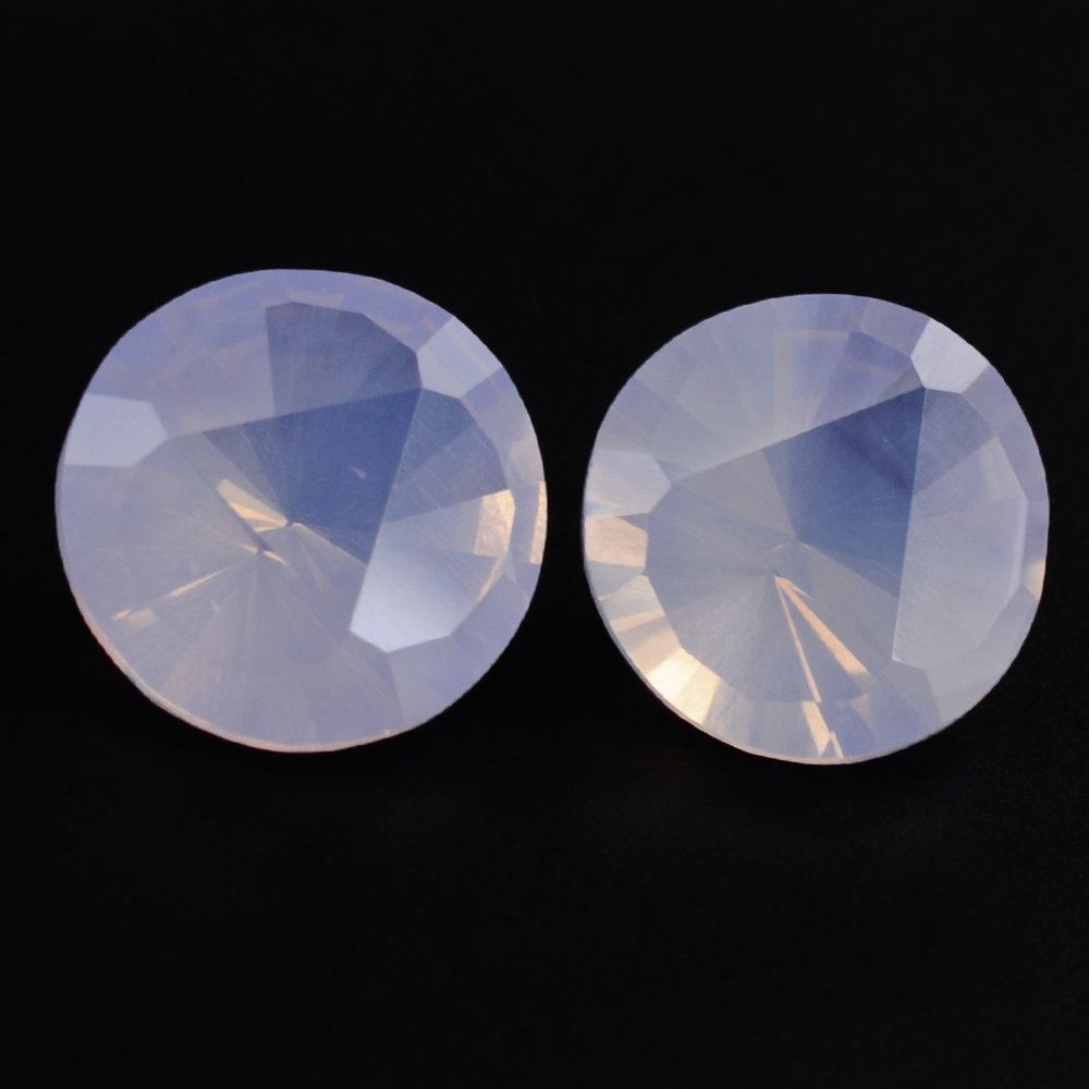 LAVENDER MOON QUARTZ TRINGLE TOP DIAMOND CUT BACK ROUND 10MM 3.02 Cts.