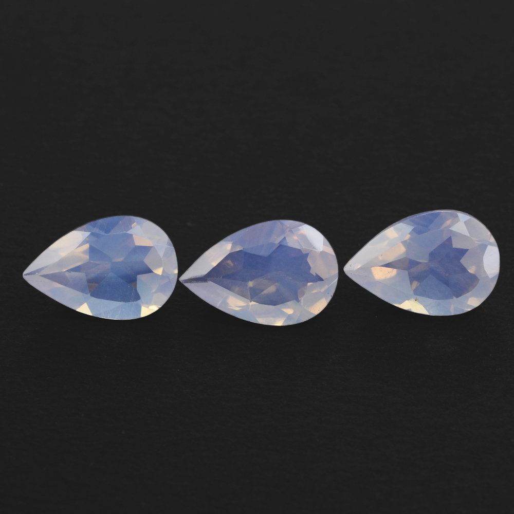 LAVENDER MOON QUARTZ CUT PEAR 12X8MM  2.49 Cts.