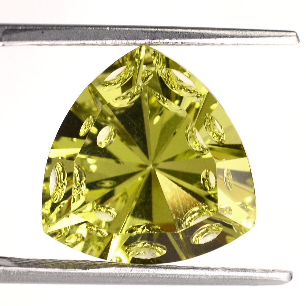 LEMON QUARTZ BUBBLE CUT TRILLION (GREEN GOLD) 14MM 7.92 Cts.