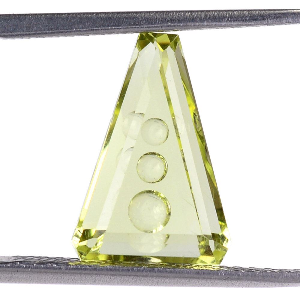 LEMON QUARTZ SUPPER BUBBLE TRAPEZOID 13X9MM 3.28 Cts.