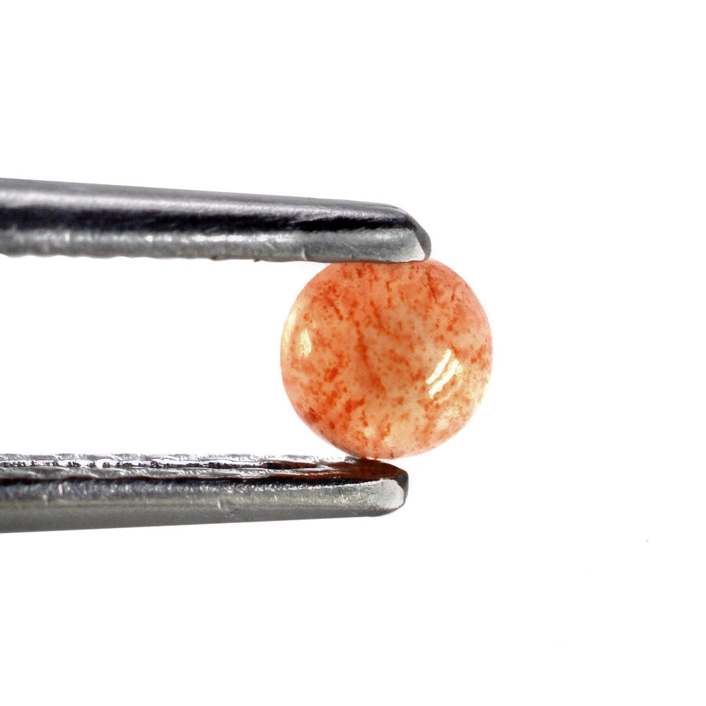 ORANGE AVENTURINE ROUND CAB 4MM 0.29 Cts.