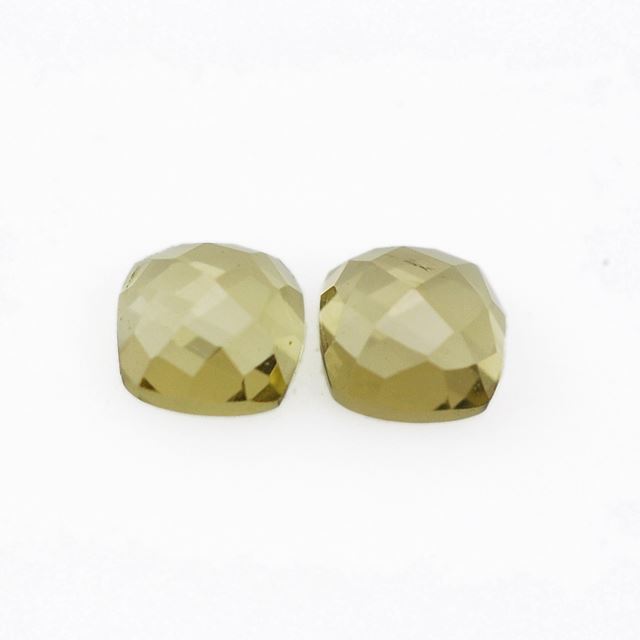 OLIVE QUARTZ CHECKER CUSHION CAB 5MM  0.59 Cts.