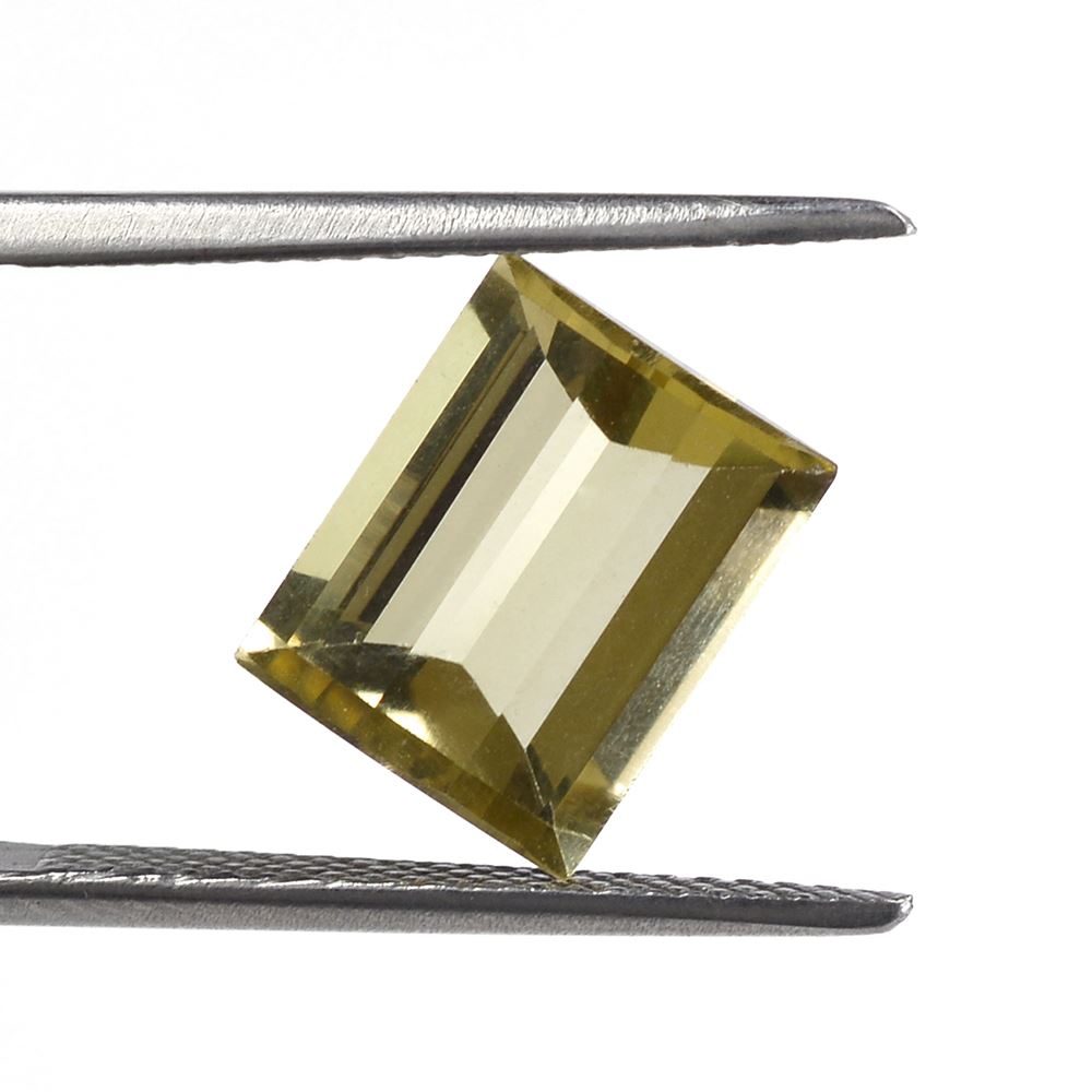 OLIVE QUARTZ STEP CUT FANCY 10X8MM 3.40 Cts.