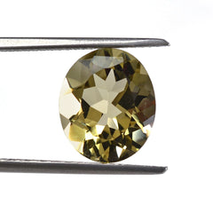 OLIVE QUARTZ CUT OVAL 12X10MM 4.19 Cts.