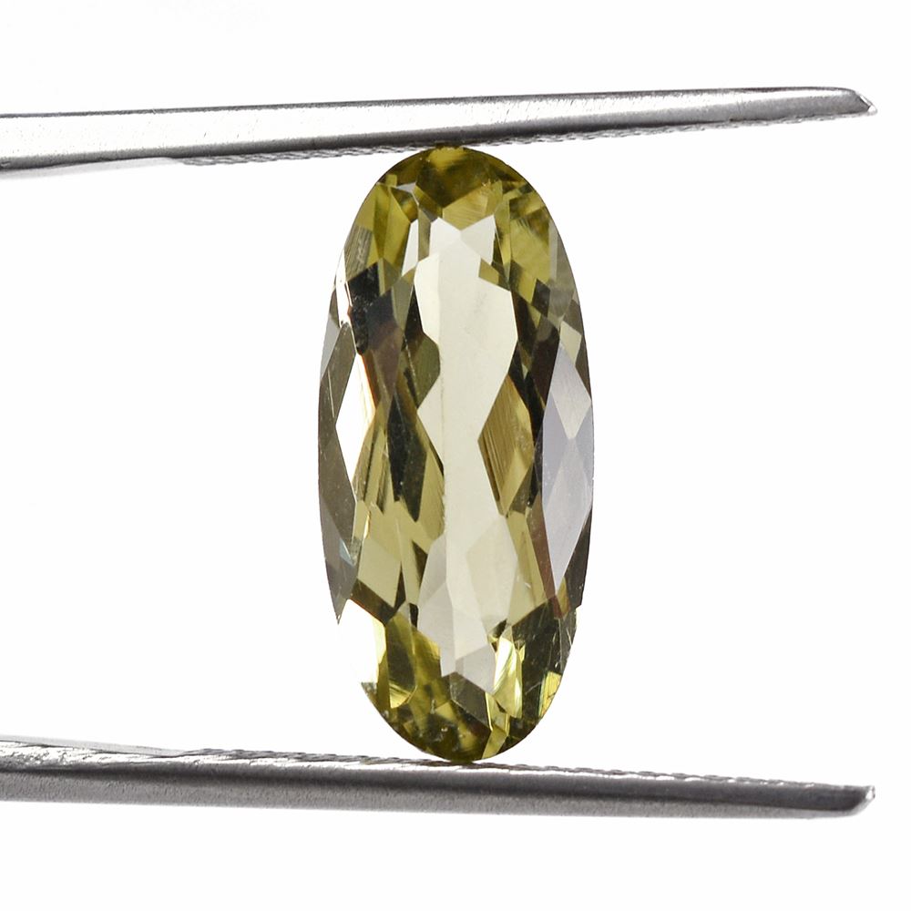 OLIVE QUARTZ CUT OVAL 16X7MM 4.03 Cts.
