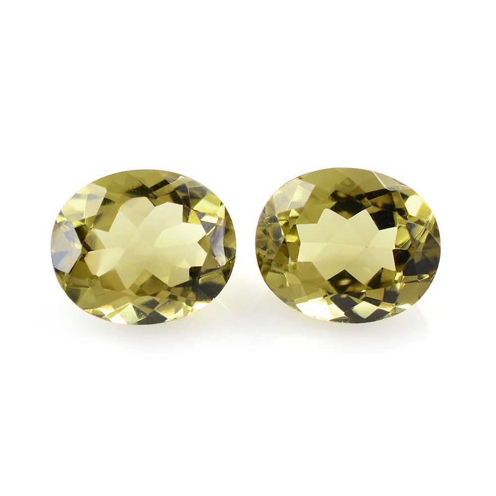 OLIVE QUARTZ CUT OVAL 12X10MM 4.42 Cts.