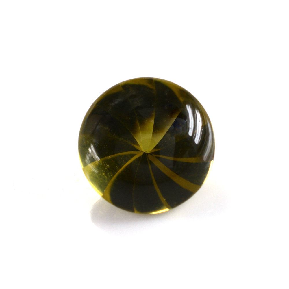OLIVE QUARTZ BUFFTOP ROUND WITH TWISTED CONCAVE (DES#31) 12MM 6.40 Cts.
