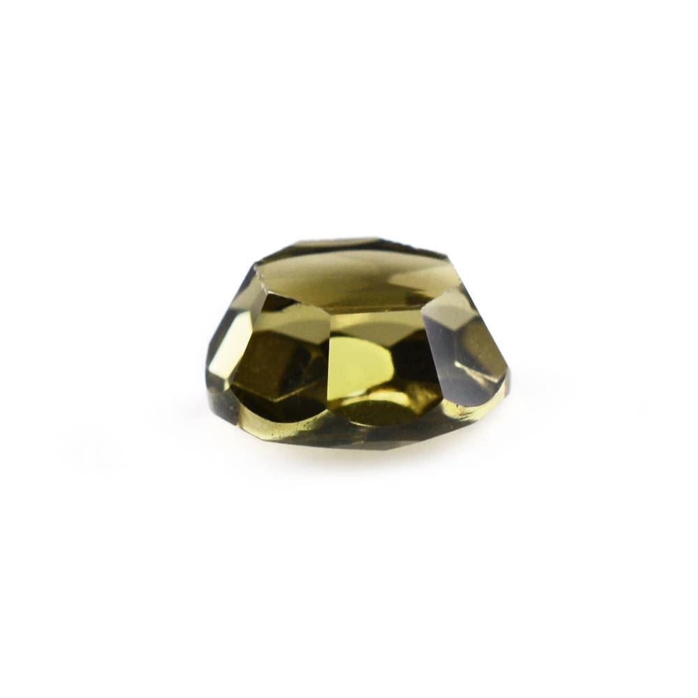 OLIVE QUARTZ FOOTBALL CUT ROUND CAB 7MM 1.37 Cts.