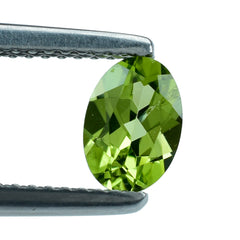 PERIDOT CUT OVAL (GREEN COLOR\SI) 7.00X5.00 MM 0.75 Cts.