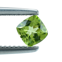 PERIDOT CUT (GREEN/CLEAN) CUSHION 5.00X5.00 MM 0.58 Cts.