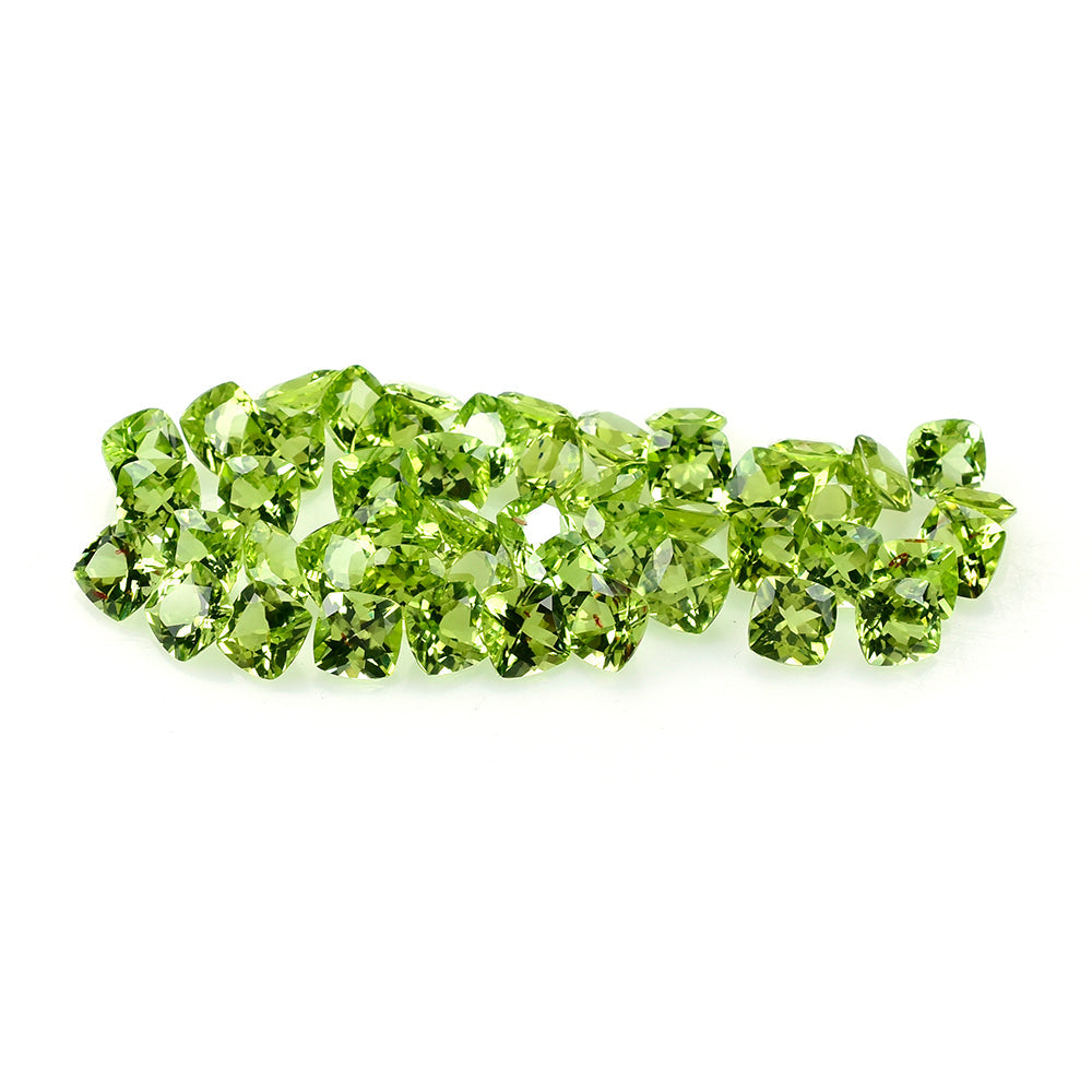 PERIDOT CUT (GREEN/CLEAN) CUSHION 5.00X5.00 MM 0.58 Cts.