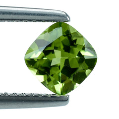 PERIDOT CUT (GREEN/CLEAN) CUSHION 6.00X6.00 MM 0.99 Cts.