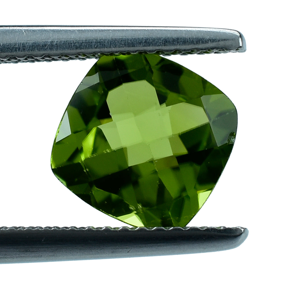PERIDOT CHECKER CUT (GREEN/CLEAN) CUSHION 8.00X8.00 MM 2.71 Cts.