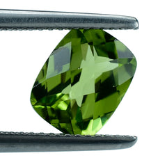 PERIDOT CHECKER CUT (GREEN/CLEAN) CUSHION 9.00X7.00 MM 2.29 Cts.