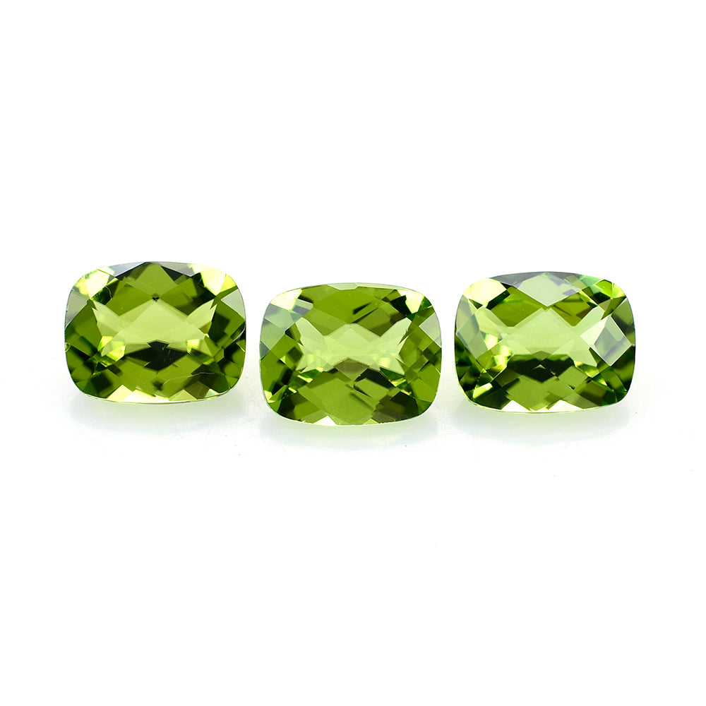 PERIDOT CHECKER CUT (GREEN/CLEAN) CUSHION 9.00X7.00 MM 2.29 Cts.