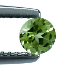 PERIDOT CUT (GREEN/CLEAN) ROUND 4.50X4.50 MM 0.40 Cts.