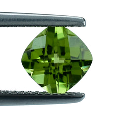 PERIDOT CHECKER CUT (GREEN/CLEAN) CUSHION 7.00X7.00 MM 1.42 Cts.