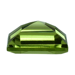 PERIDOT CUT SQUARE (TOP) 7MM 1.64 Cts.