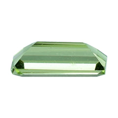 PERIDOT STEP CUT BAGUETTE (GREEN COLOR\CLEAN) 6.00X3.00 MM 0.35 Cts.