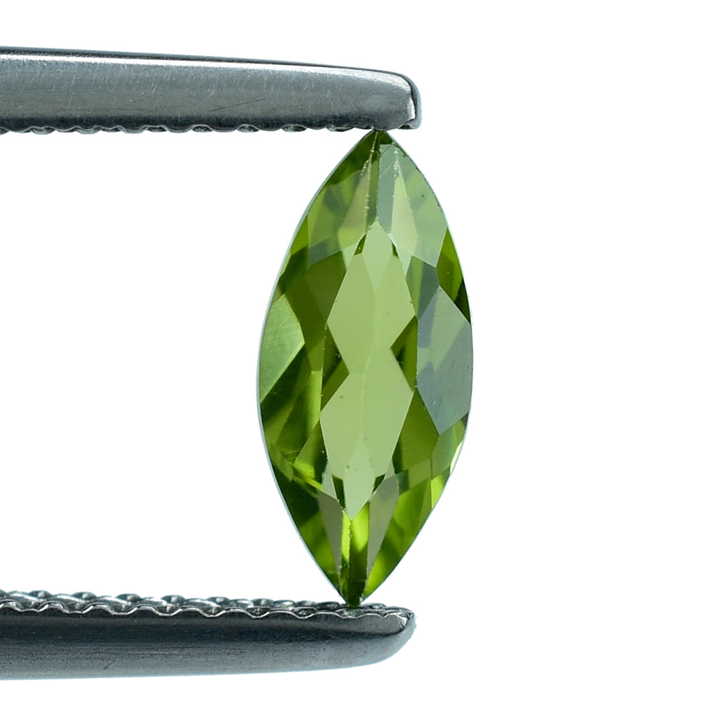 PERIDOT CUT (GREEN/CLEAN) MARQUISE 9.00X4.00 MM 0.76 Cts.