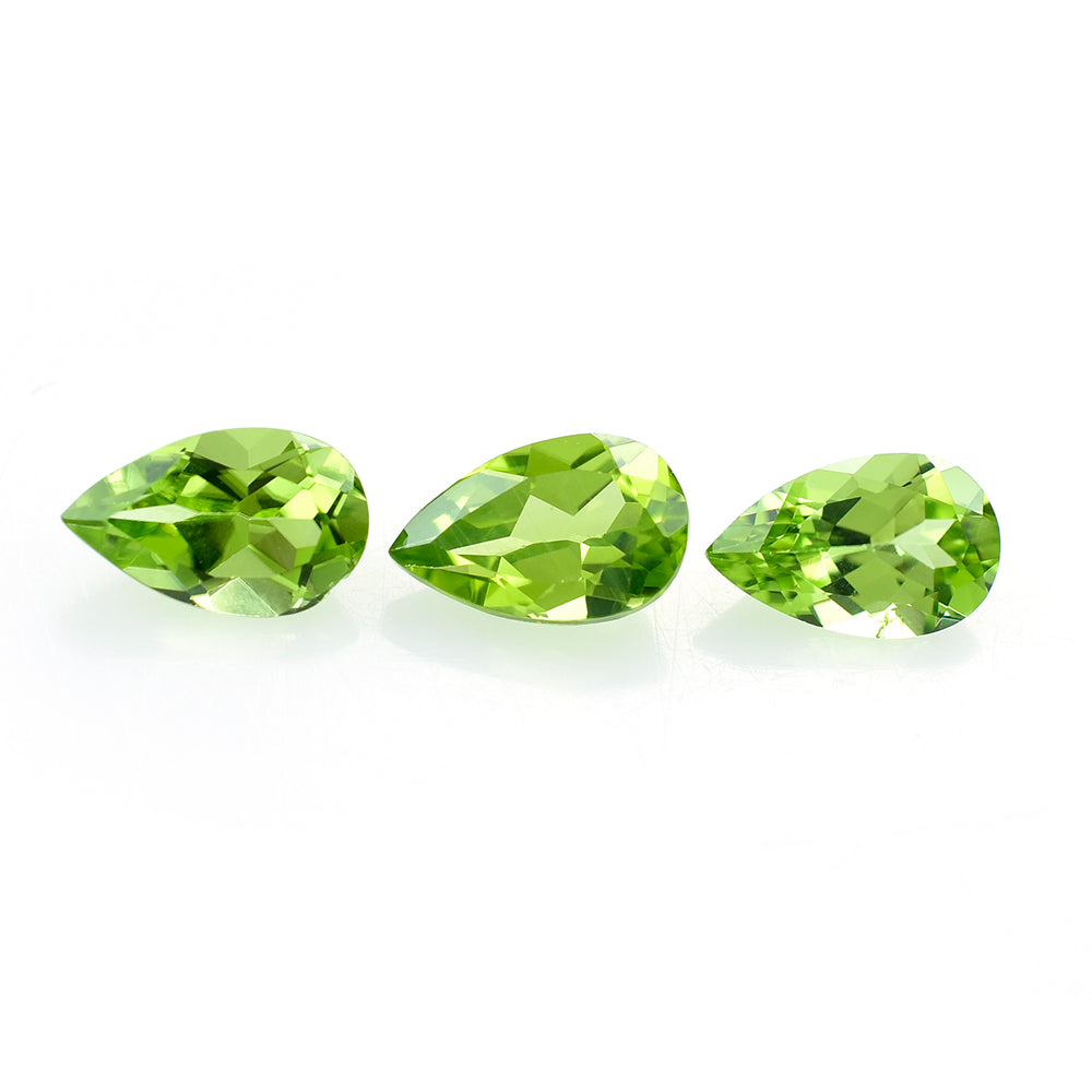 PERIDOT CUT (GREEN/CLEAN) PEAR 8.00X5.00 MM 0.80 Cts.