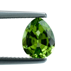 PERIDOT STEP CUT (GREEN/CLEAN) PEAR 9.00X7.00 MM 1.69 Cts.