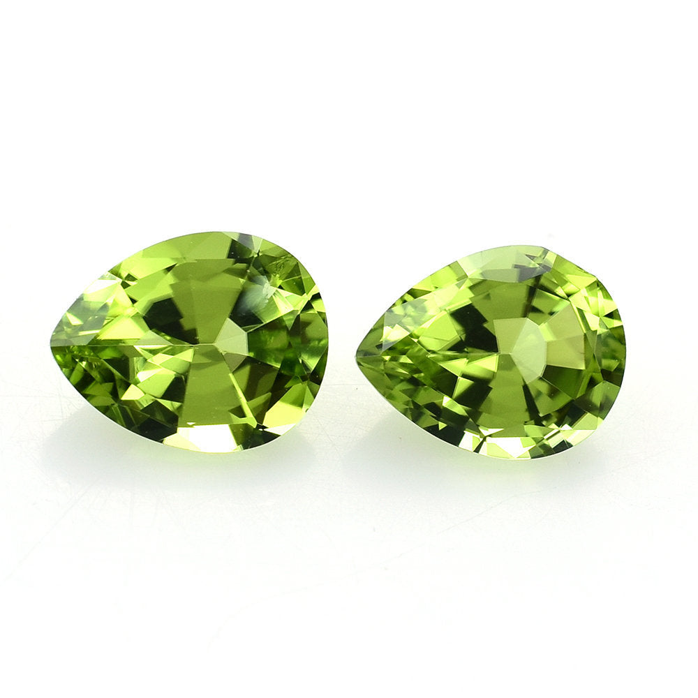 PERIDOT STEP CUT (GREEN/CLEAN) PEAR 9.00X7.00 MM 1.69 Cts.