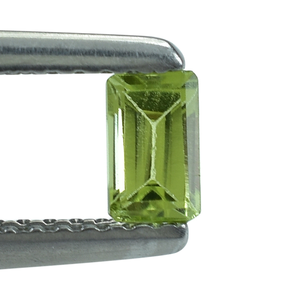 PERIDOT CUT OCTAGON (SI) 5X3MM 0.35 Cts.