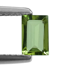 PERIDOT CUT BAGUETTE (SI) 6X4MM 0.65 Cts.