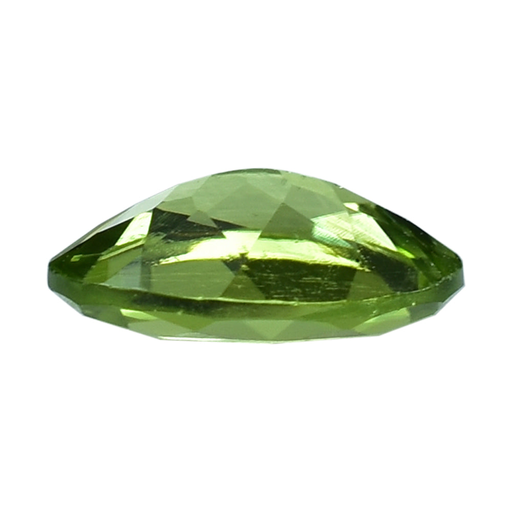 PERIDOT CUT OVAL (SI) 9X7MM 2.04 Cts.