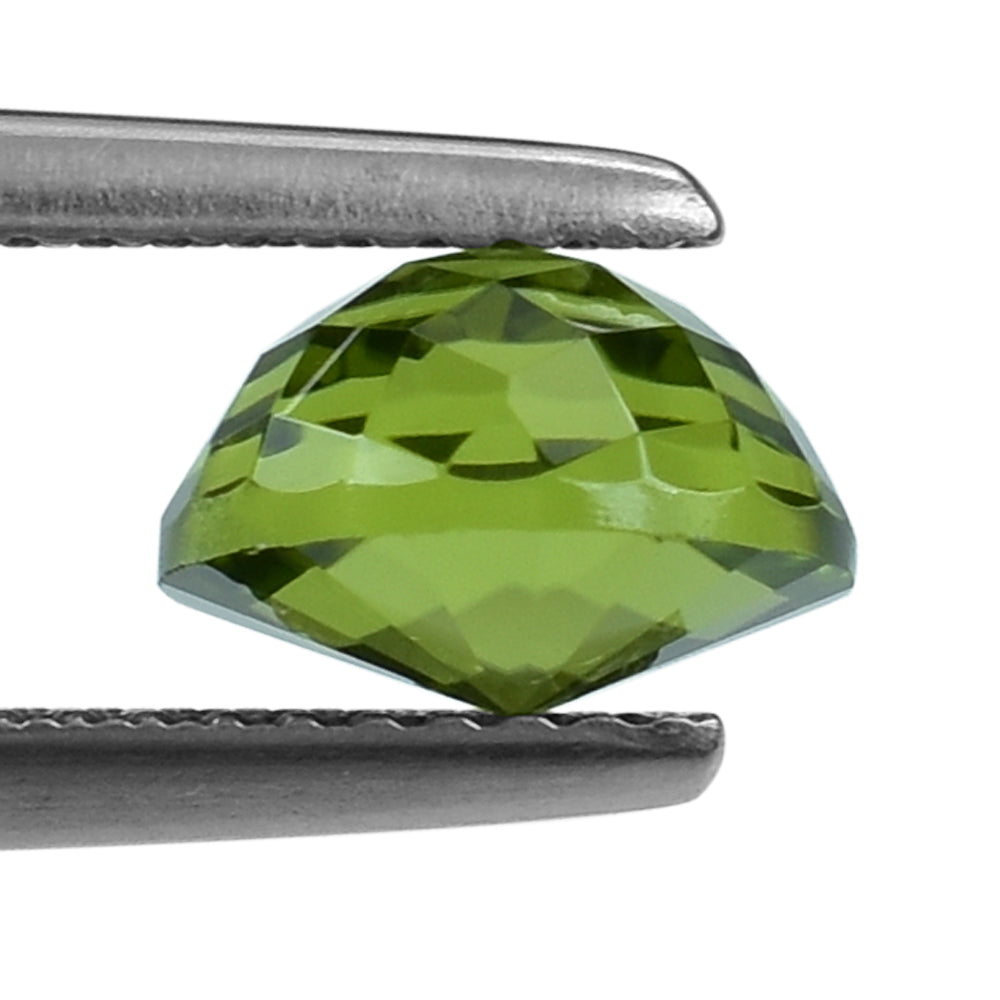 PERIDOT HIGH DOME CHECKER ROUND 8MM 2.50 Cts.