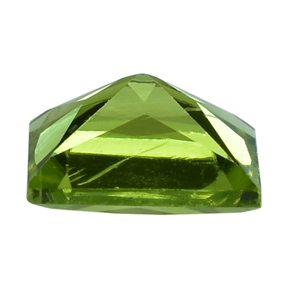 PERIDOT PRINCESS CUT SQUARE (CLEAN) 7.00MM 1.68 Cts.